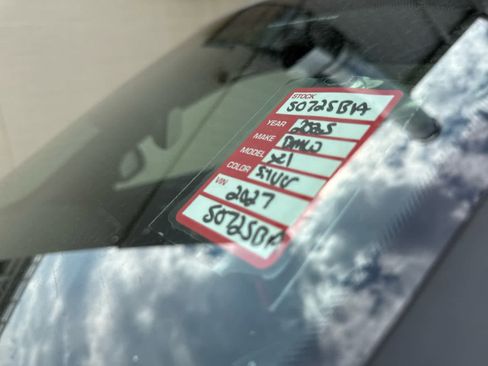 Used 2025 BMW X1 xDrive28i w/ Convenience Package image 19