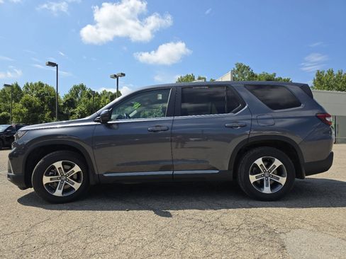 Used 2024 Honda Pilot EX-L image 16