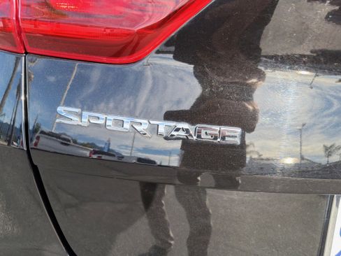 Used 2020 Kia Sportage LX w/ LX Popular Package image 36