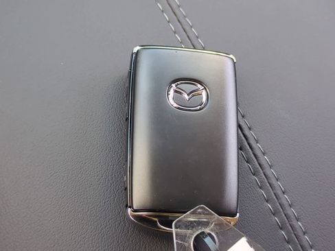 New 2025 MAZDA CX-30 AWD 2.5 S w/ Preferred Package image 32