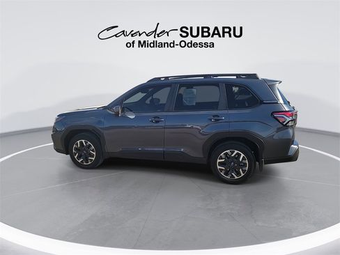 Used 2025 Subaru Forester Premium w/ Convenience Package #1 image 6