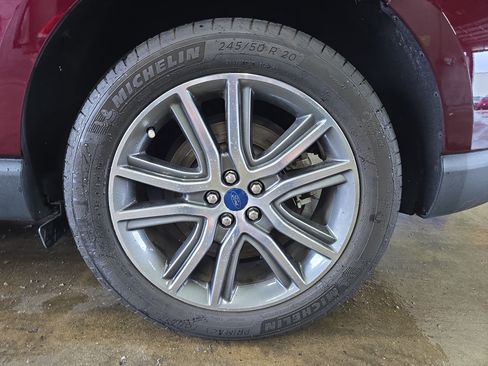 Used 2022 Ford Edge Titanium AWD/4WD image 34