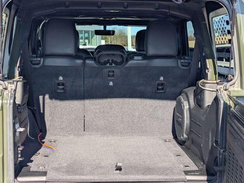 Used 2021 Jeep Wrangler Unlimited Sahara image 26
