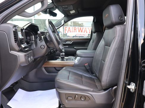 Certified 2023 Chevrolet Silverado 1500 High Country w/ Technology Package AWD/4WD image 15