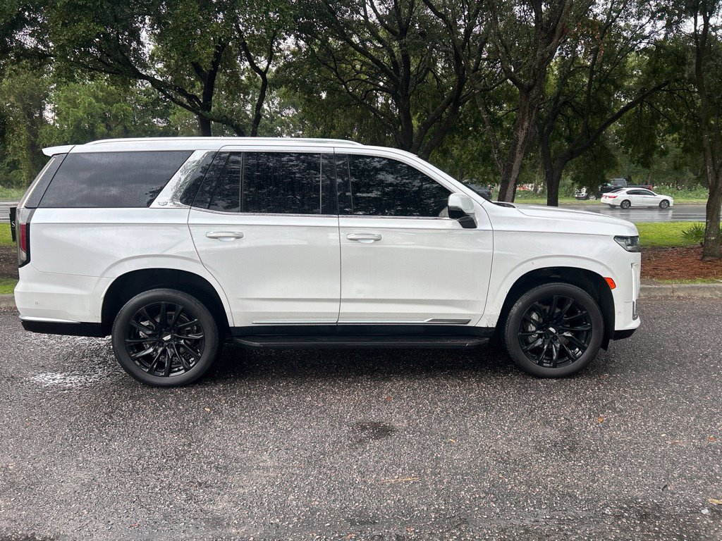 Used 2021 Cadillac Escalade Premium Luxury RWD image 5