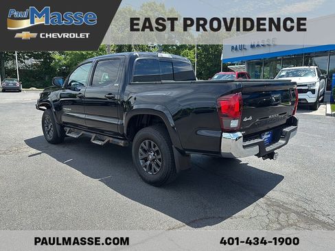 Used 2020 Toyota Tacoma SR5 AWD/4WD image 5