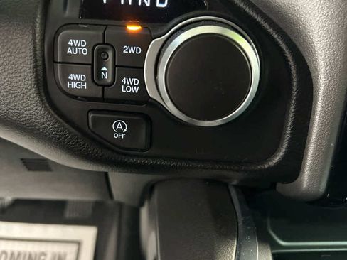 Used 2025 RAM 1500 Big Horn AWD/4WD image 7