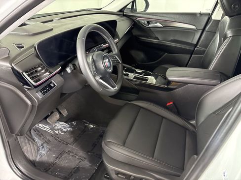Used 2025 Buick Envision Preferred image 21