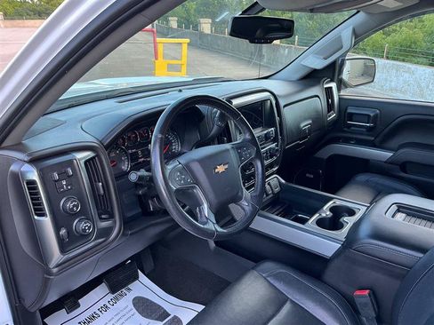 Used 2017 Chevrolet Silverado 1500 LTZ Z71 w/ LTZ Plus Package AWD/4WD image 32