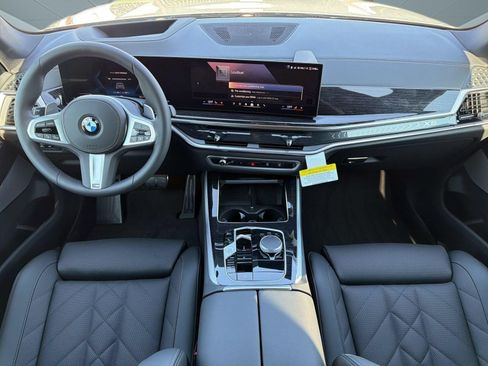 Used 2026 BMW X5 sDrive40i w/ M Sport Package RWD image 15
