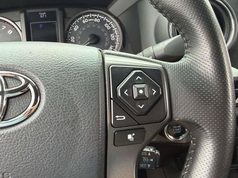 Used 2017 Toyota Tacoma TRD Pro AWD/4WD image 24