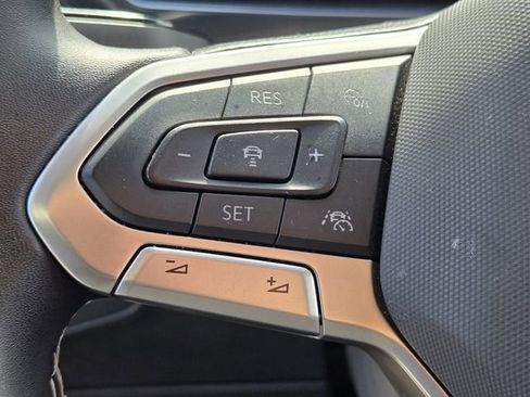 Certified 2024 Volkswagen Tiguan SE w/ Panoramic Sunroof Package FWD image 26