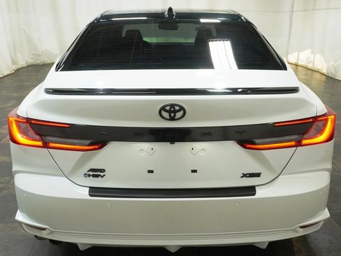 Used 2025 Toyota Camry XSE w/ Premium Plus Package AWD/4WD image 5