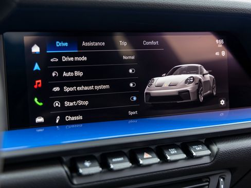 Certified 2026 Porsche 911 GT3 image 40