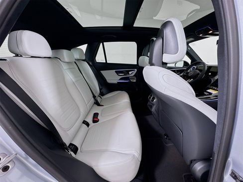 New 2026 Mercedes-Benz GLC 300 image 30