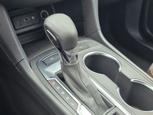 Used 2024 Chevrolet Equinox LT AWD/4WD image 35