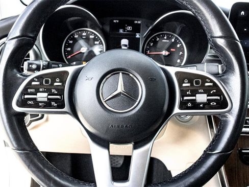 Used 2022 Mercedes-Benz GLC 300 GLC 300 image 17