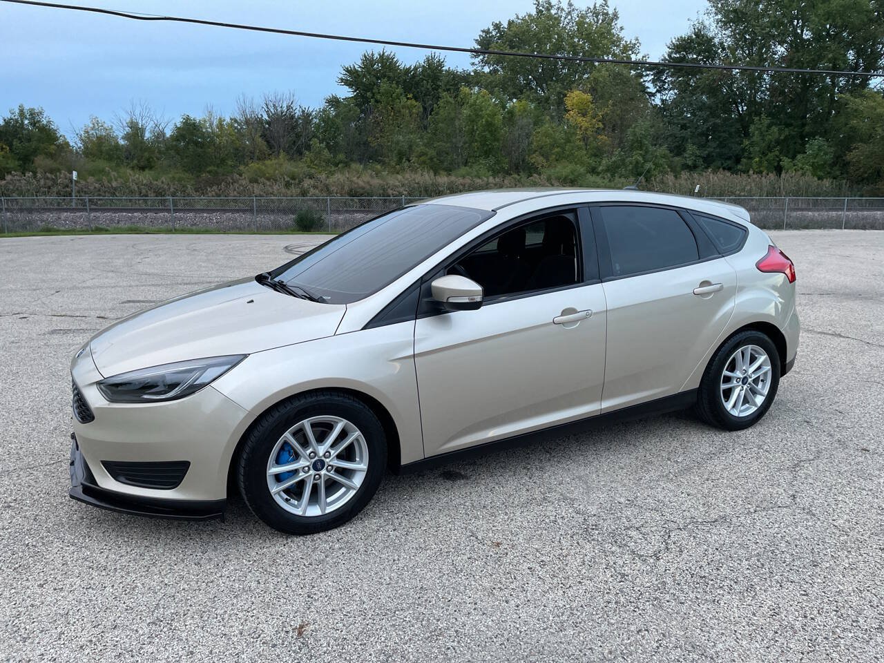 Used 2018 Ford Focus SE w/ Cold Weather Package FWD image 6