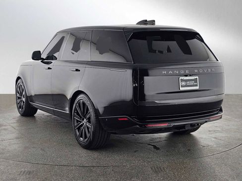 Used 2023 Land Rover Range Rover SE AWD/4WD image 3