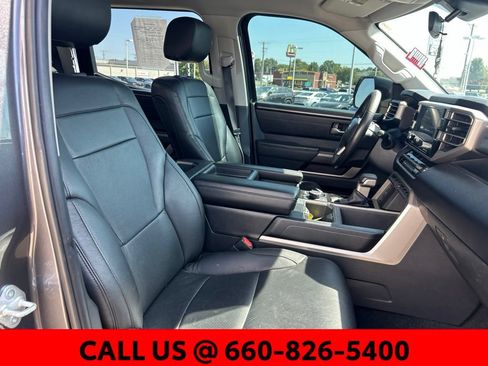 Used 2023 Toyota Tundra SR5 w/ SR5 Convenience Package AWD/4WD image 6