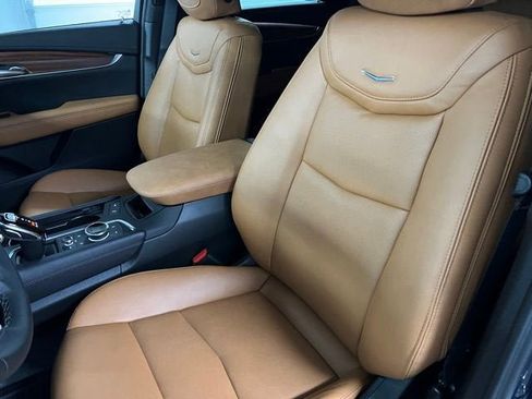 New 2025 Cadillac XT5 Premium Luxury w/ LPO, Floor Liner Package image 16