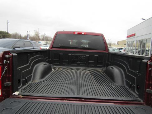 Used 2024 RAM 1500 Classic SLT image 15