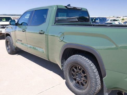 Used 2022 Toyota Tundra SR5 w/ SR5 Premium Package AWD/4WD image 9