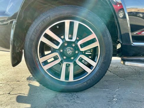 Used 2015 Toyota 4Runner Limited image 19