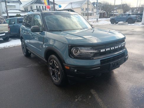 Used 2022 Ford Bronco Sport Outer Banks image 2