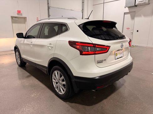 Used 2020 Nissan Rogue Sport SV FWD image 7