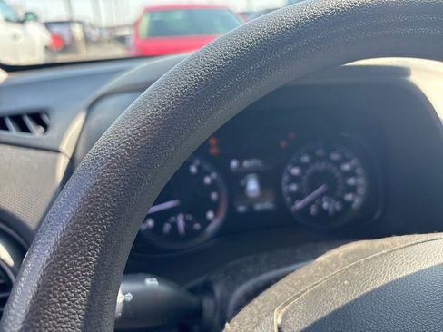 Used 2019 Hyundai Kona SE image 8