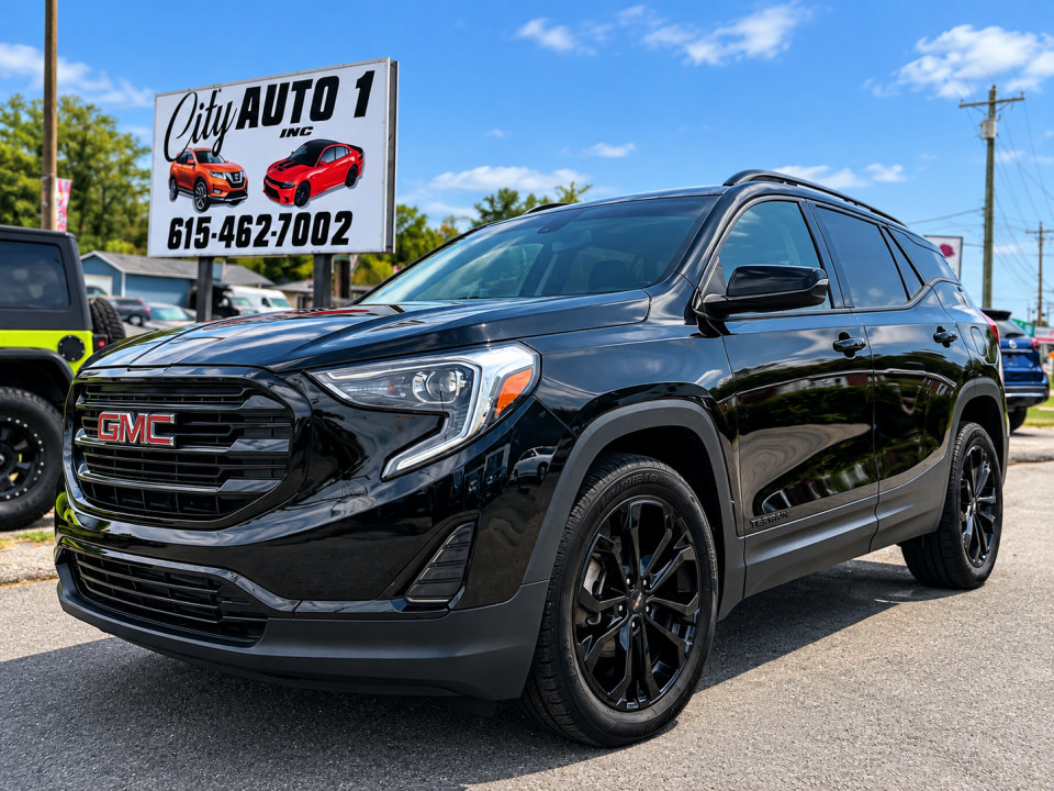 Used 2021 GMC Terrain SLE w/ Driver Convenience Package FWD image 1