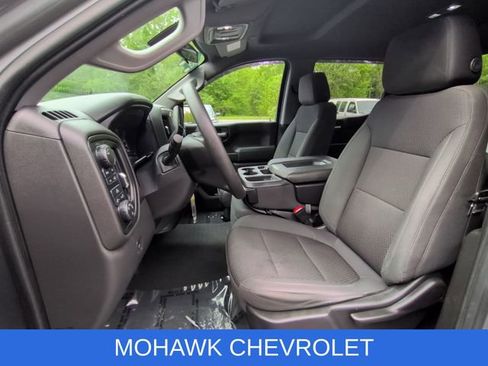 Used 2021 Chevrolet Silverado 1500 Custom AWD/4WD image 18