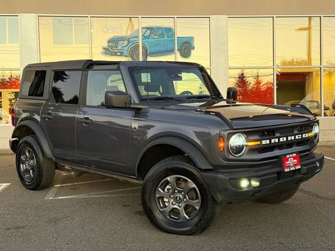 Used 2024 Ford Bronco Big Bend AWD/4WD image 3