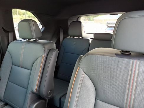 New 2026 GMC Acadia AT4 AWD/4WD image 15