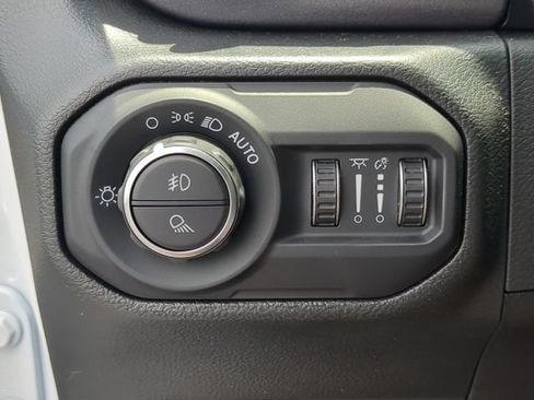 Used 2022 Jeep Gladiator Mojave w/ LED Lighting Group AWD/4WD image 30