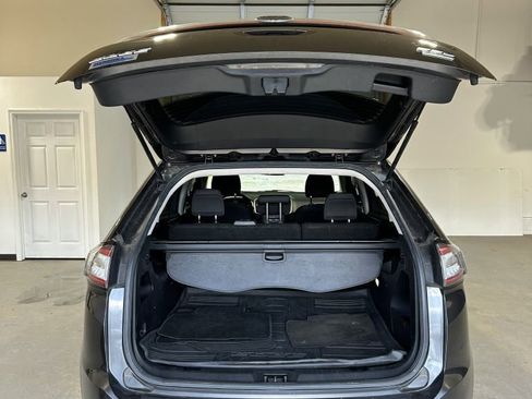 Used 2017 Ford Edge SEL w/ Cargo Accessory Package AWD/4WD image 5