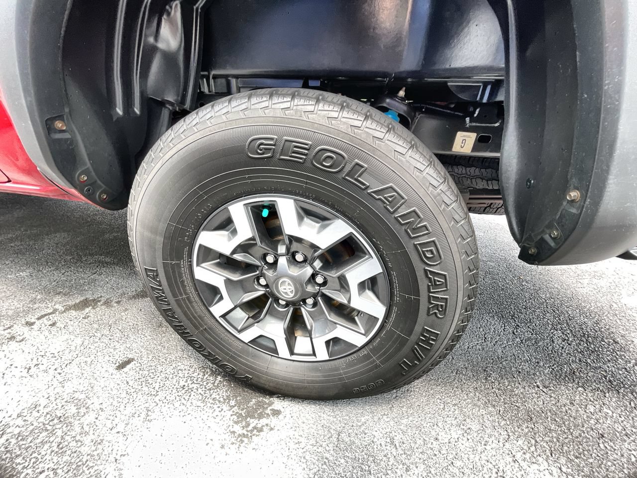 Used 2021 Toyota Tacoma TRD Off-Road w/ TRD Premium Off Road Package AWD/4WD image 32
