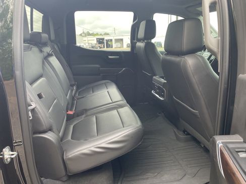 Used 2020 GMC Sierra 1500 SLT image 30