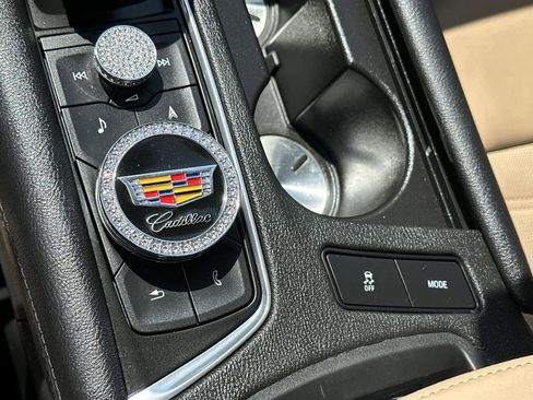 Used 2020 Cadillac XT6 Sport w/ Platinum Package image 27