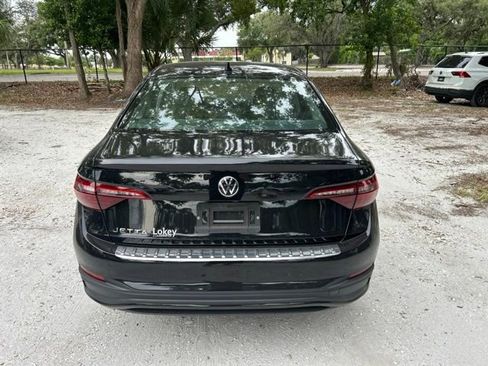 Used 2022 Volkswagen Jetta S FWD image 17