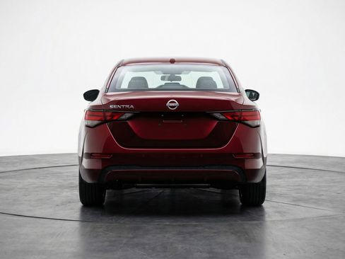 Used 2025 Nissan Sentra SV FWD image 7