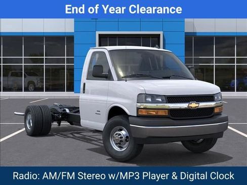 New 2025 Chevrolet Express 3500 Work Van w/ Power Convenience Package image 8