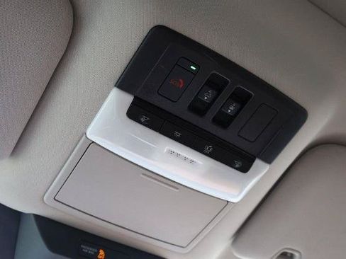 Used 2025 Nissan Pathfinder Platinum AWD/4WD image 21