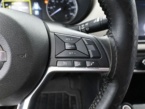 Used 2021 Nissan Versa SV image 24