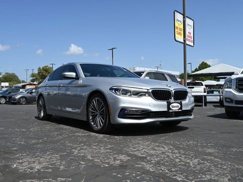 Used 2017 BMW 540i RWD image 3
