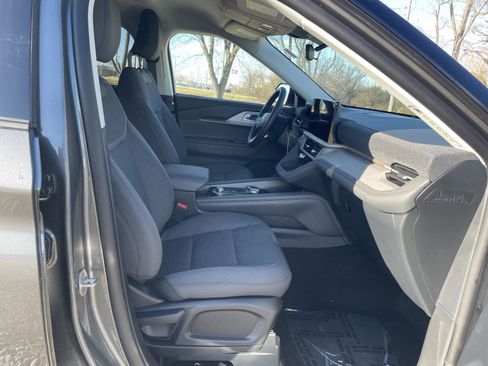 New 2026 Ford Explorer Active image 32