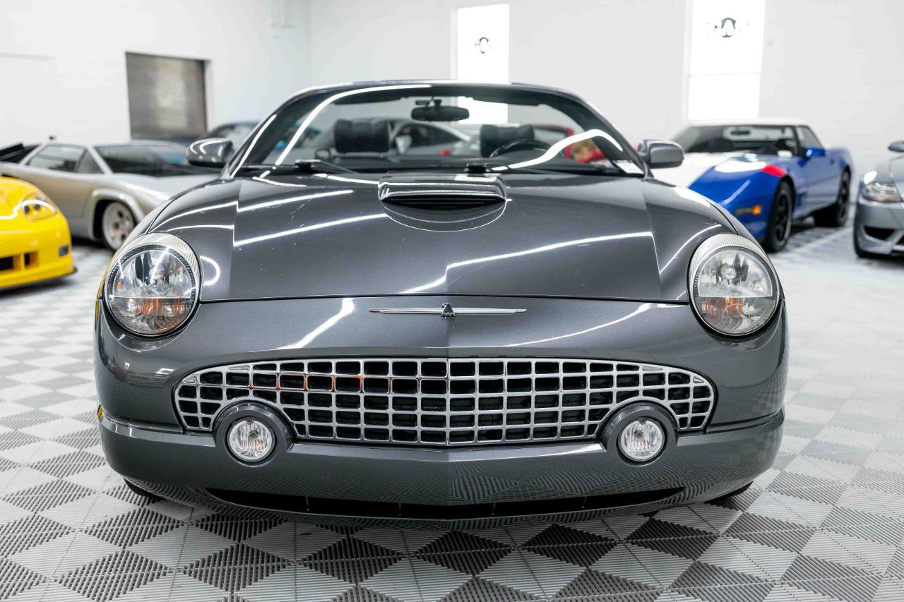 Used 2003 Ford Thunderbird RWD image 4