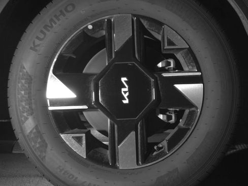 Used 2026 Kia Sportage LX FWD image 21