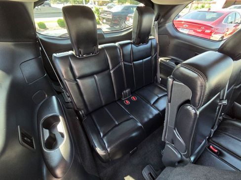 Used 2019 Nissan Pathfinder SL FWD image 17